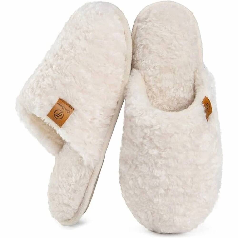 NEW EVERFOAMS women's fuzzy slip-on memory foam house slippers in white